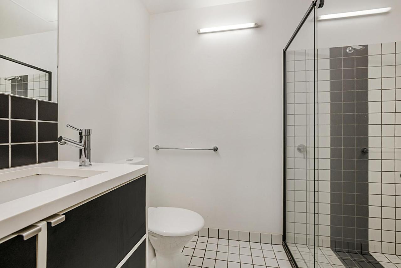 2-Bed Unit Metres From Cbd Malls, Dining & Sights Melbourne Exterior photo